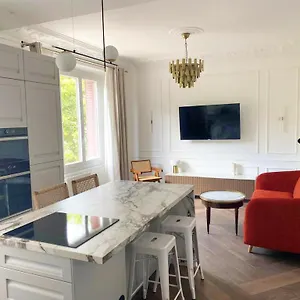 Le Petit Versailles - Centre Appartement